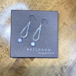 W1388 Silpada sterling Perfect Pear earrings